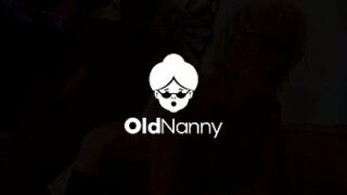 OldNanny – Blond mormor i röd klänning förför kåt kille för hett knull